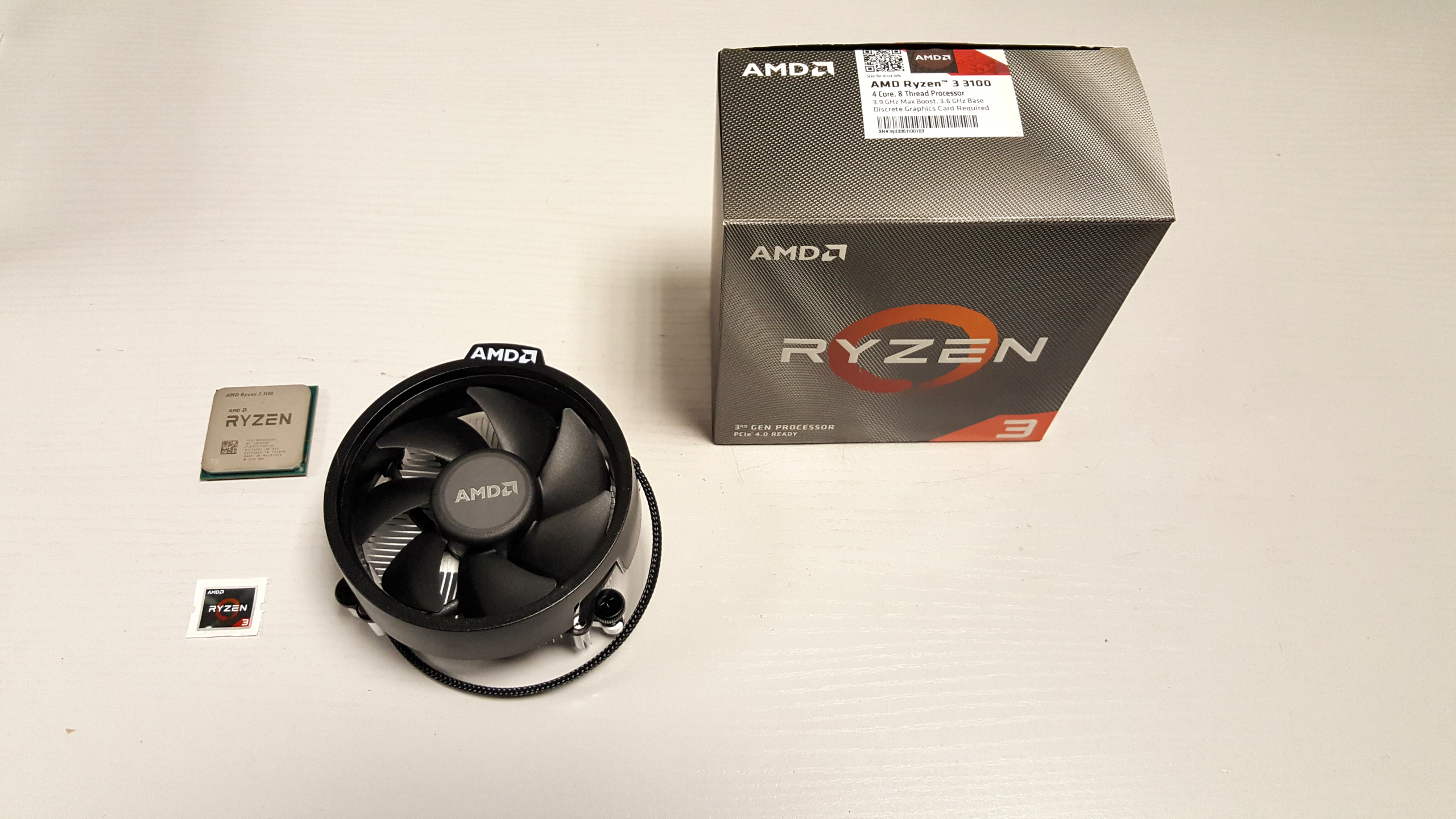 アイボリー×レッド AMD Ryzen 3100, with Wraith Stealth cooler 3.6GHz 4コア 8スレッド  65W国内正